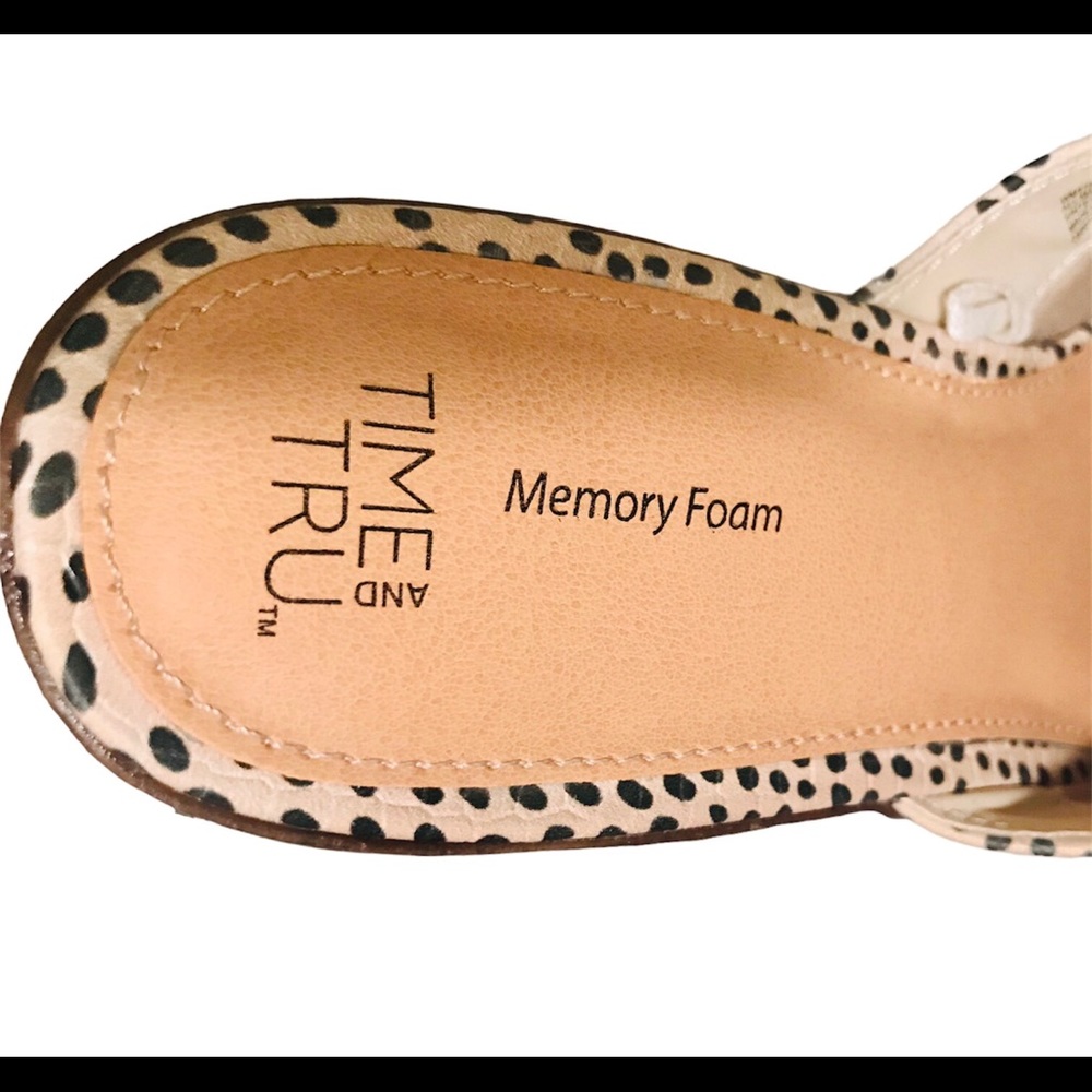 Time & Tru Beige Cheetah Dot  Mule Size 8.5 - Picture 4 of 7